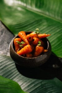 honey-glazed carrots (gf)
